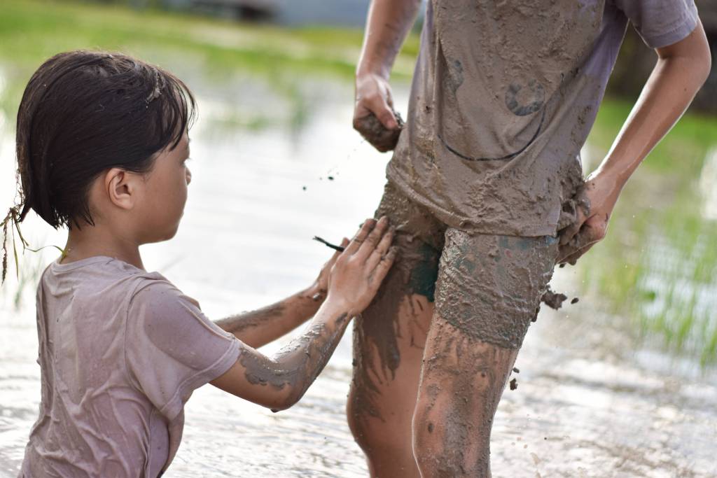 two-child-girl-playing-mud-on-sunny-day-children-2022-11-04-04-24-27-utc